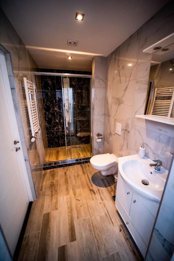 Vila Phoenix Călimăneşti Eksteriør bilde